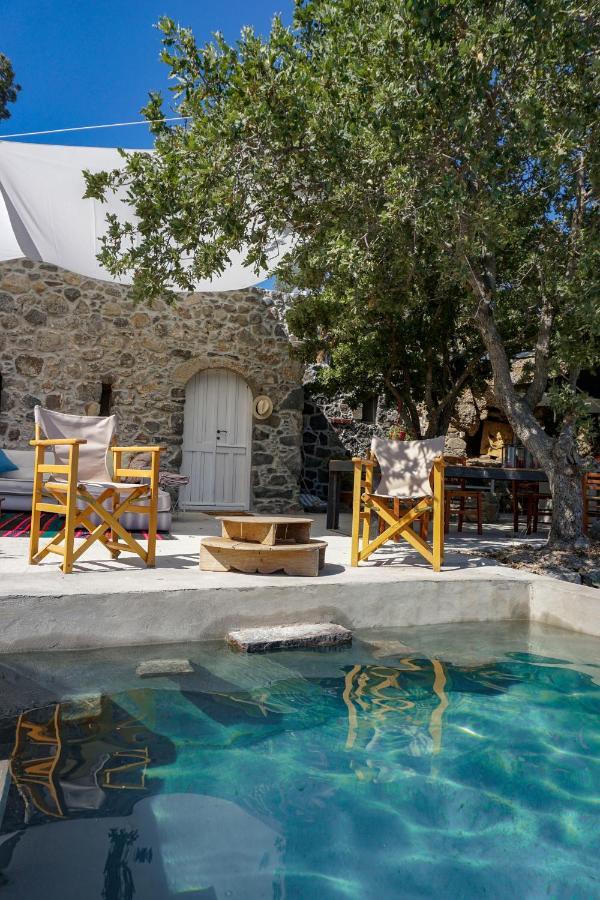 My Old Stone House In A 2 000 Sqm Private Garden With Fab Glamping Tent Mandrákion Buitenkant foto