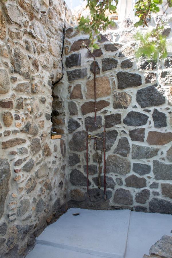 My Old Stone House In A 2 000 Sqm Private Garden With Fab Glamping Tent Mandrákion Buitenkant foto